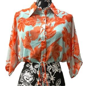 OLIVACEOUS Floral cropped blouse